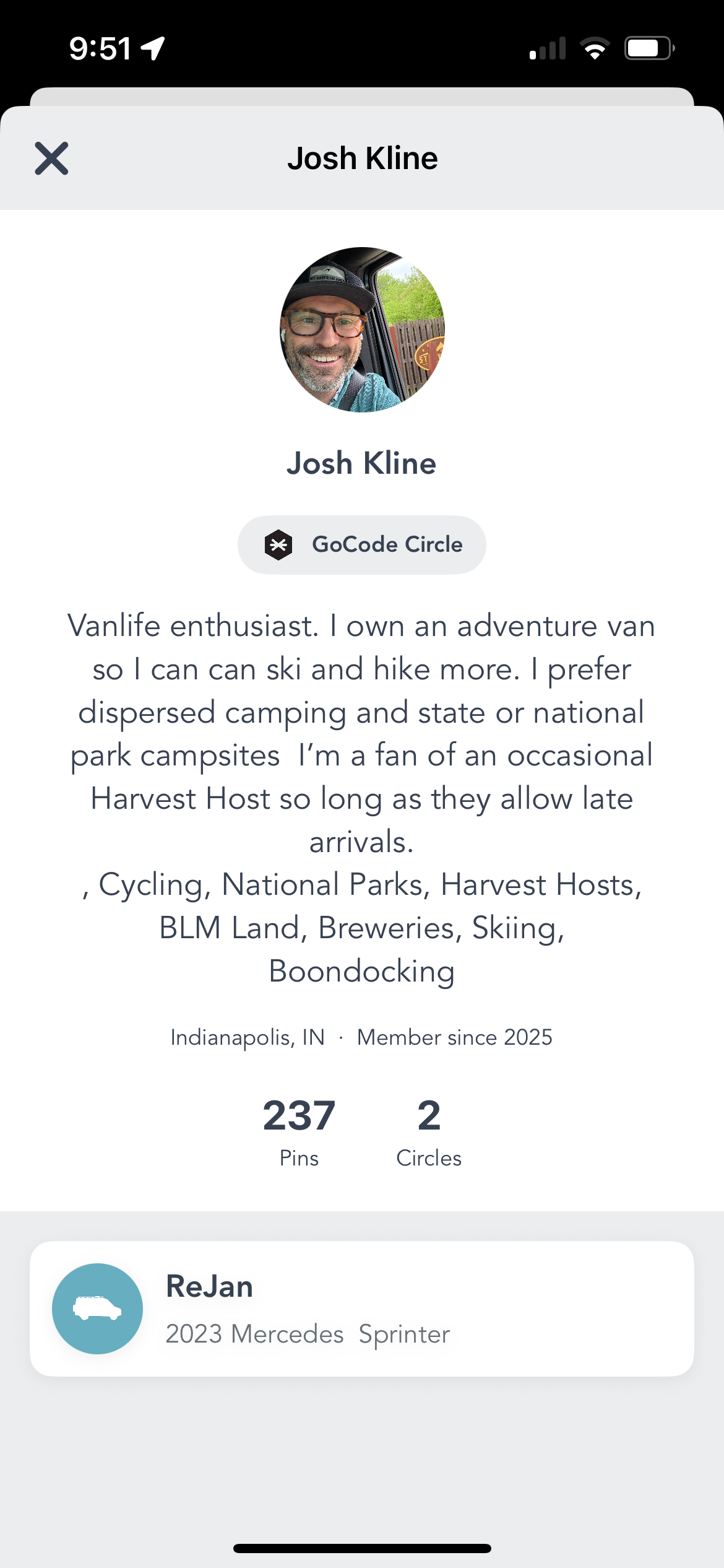 Grover public profile showing handle, bio, location, pin count, circle count, and rig details