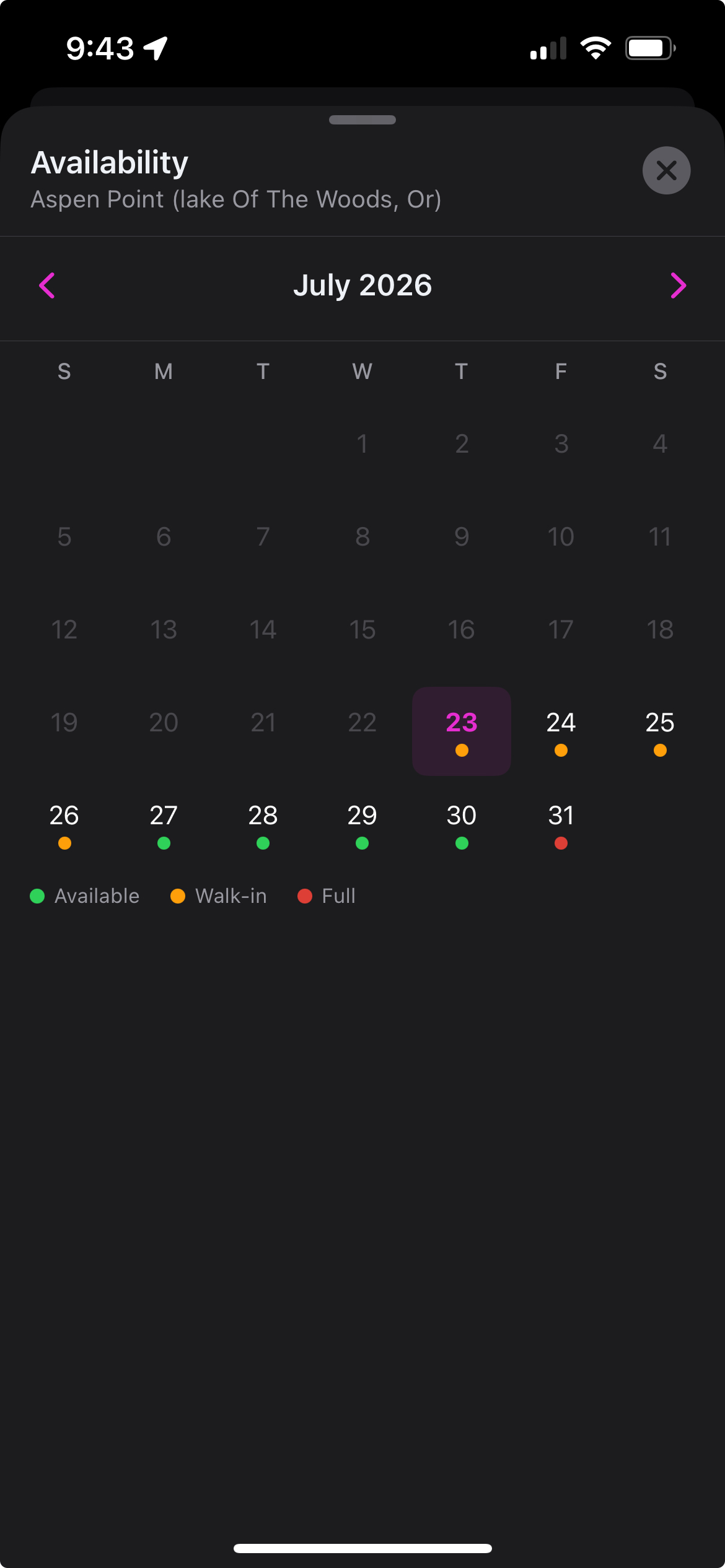 Grover app availability calendar for Aspen Point campground at Lake of the Woods, Oregon, showing days marked available in green, walk-in in orange, and full in red